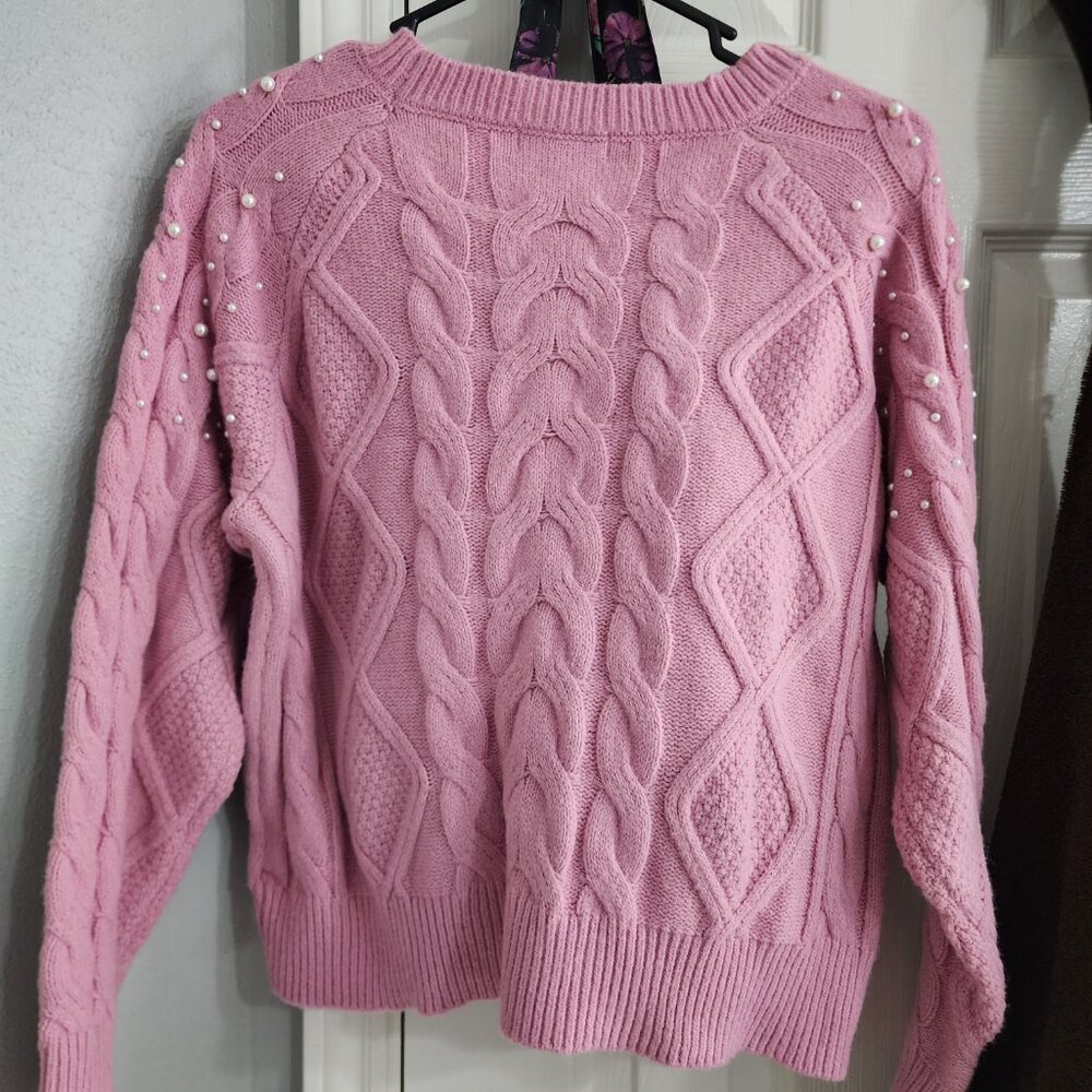 Francesca's pink sweater - Picture 2 of 6